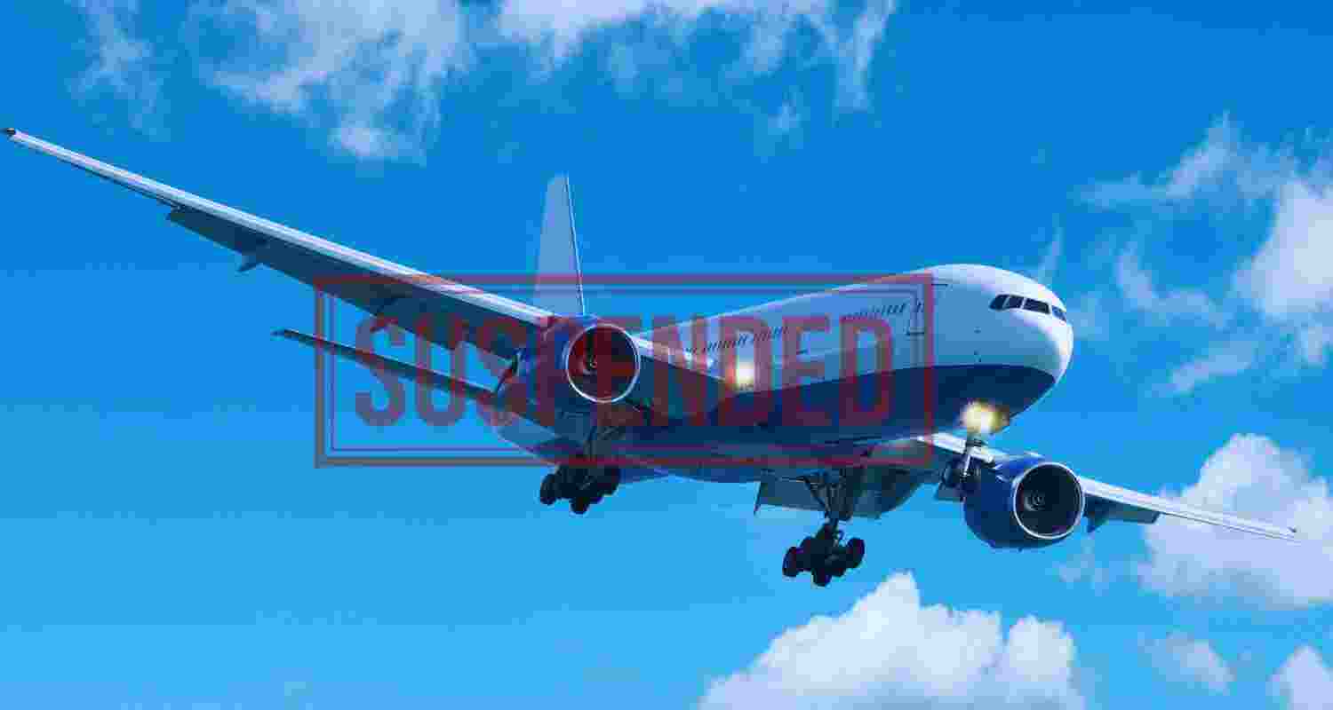 Pakistan suspends flights at Karachi, Sialkot, Lahore airports Pakistan suspends flights at Karachi, Sialkot, Lahore airports