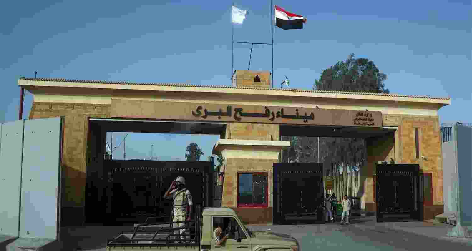 Rafah – the key transit point for civilians and humanitarian aid between Gaza and Egypt – has remained closed since May 2024 Rafah – the key transit point for civilians and humanitarian aid between Gaza and Egypt – has remained closed since May 2024