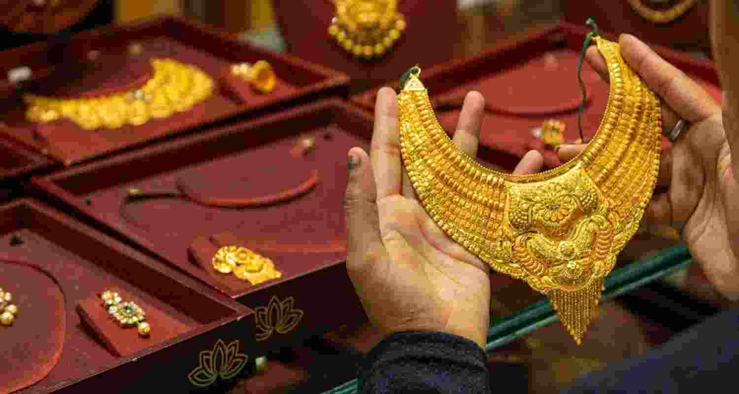 Meanwhile, silver prices rose ₹100 to hit yet another record high of ₹1,26,100 per kilogram (inclusive of all taxes) on Tuesday Meanwhile, silver prices rose ₹100 to hit yet another record high of ₹1,26,100 per kilogram (inclusive of all taxes) on Tuesday