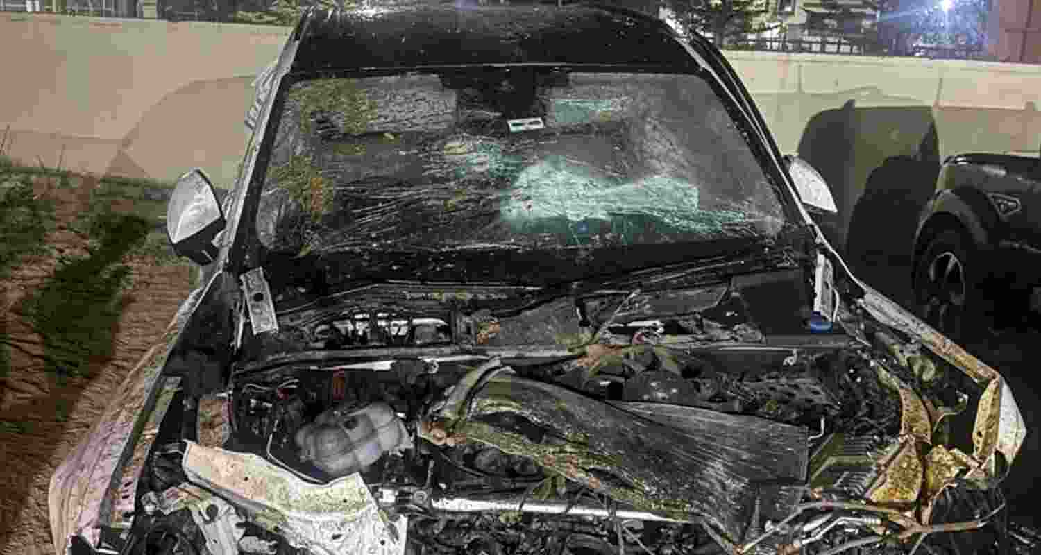 One of the occupants of the car was caught by locals and handed over to police. The accused were all allegedly intoxicated One of the occupants of the car was caught by locals and handed over to police. The accused were all allegedly intoxicated