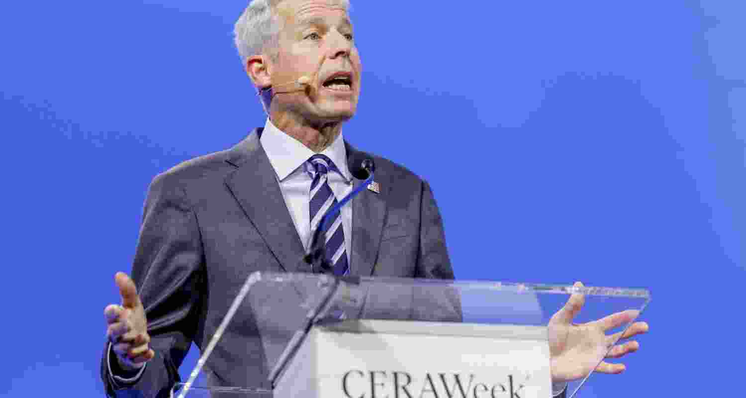 He also said that India has made a trade-off to buy cheaper oil from Russia and “looking the other way” while the purchase is “giving money to a guy (Putin) who's murdering thousands of people every week He also said that India has made a trade-off to buy cheaper oil from Russia and “looking the other way” while the purchase is “giving money to a guy (Putin) who's murdering thousands of people every week