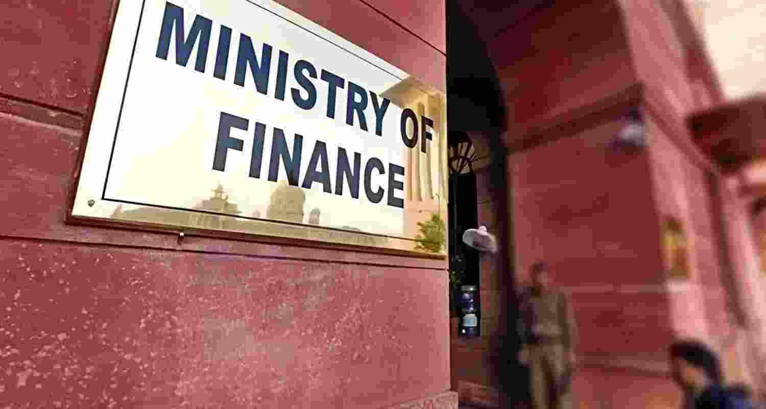 The Finance Ministry has called a meeting of the heads of public sector banks (PSBs) on August 20 to review their financial performance in the first quarter of this fiscal year The Finance Ministry has called a meeting of the heads of public sector banks (PSBs) on August 20 to review their financial performance in the first quarter of this fiscal year