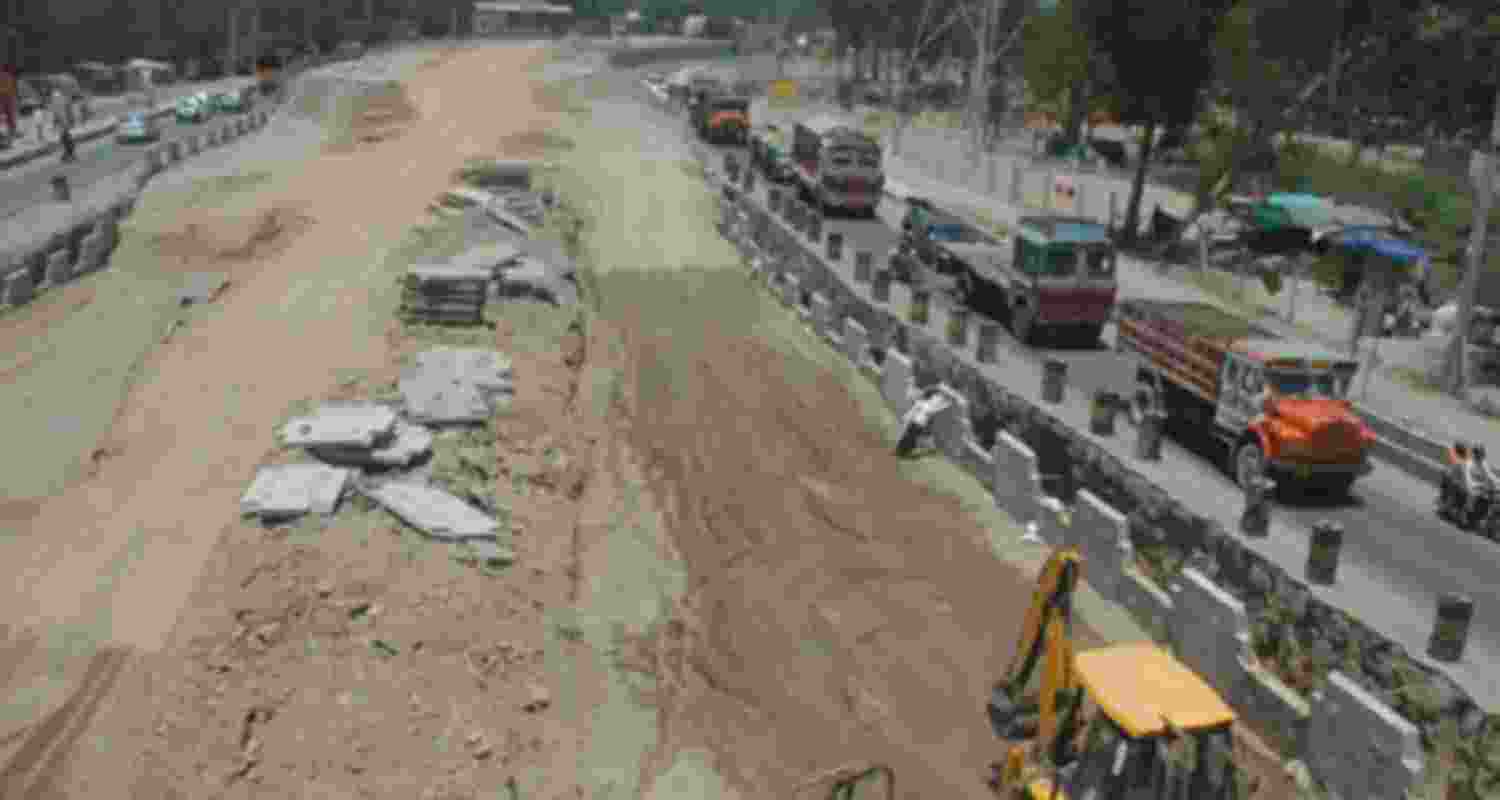 At the launch of the 'Pradeshik Sadak Utthan Pariyojna', also called the Regional Road Upgradation Project, as many as 4,227 roads would be repaired at a cost of ₹4,827 crore, said the CM At the launch of the 'Pradeshik Sadak Utthan Pariyojna', also called the Regional Road Upgradation Project, as many as 4,227 roads would be repaired at a cost of ₹4,827 crore, said the CM