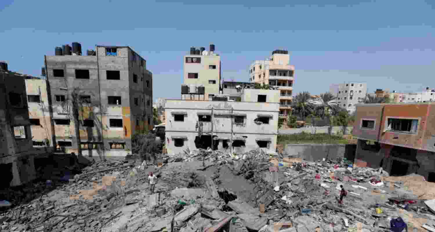 Hamas confirmed and reiterated its willingness for a comprehensive peace deal to end the war in Gaza. Hamas confirmed and reiterated its willingness for a comprehensive peace deal to end the war in Gaza.