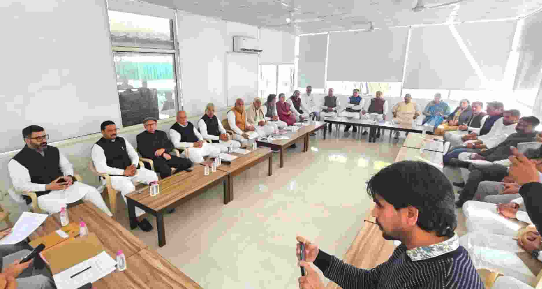 Congress slams FIR against Guhla MLA Devender Hans over rattle protest, calls action politically motivated; case filed under BNS sections in Kaithal. Congress slams FIR against Guhla MLA Devender Hans over rattle protest, calls action politically motivated; case filed under BNS sections in Kaithal.