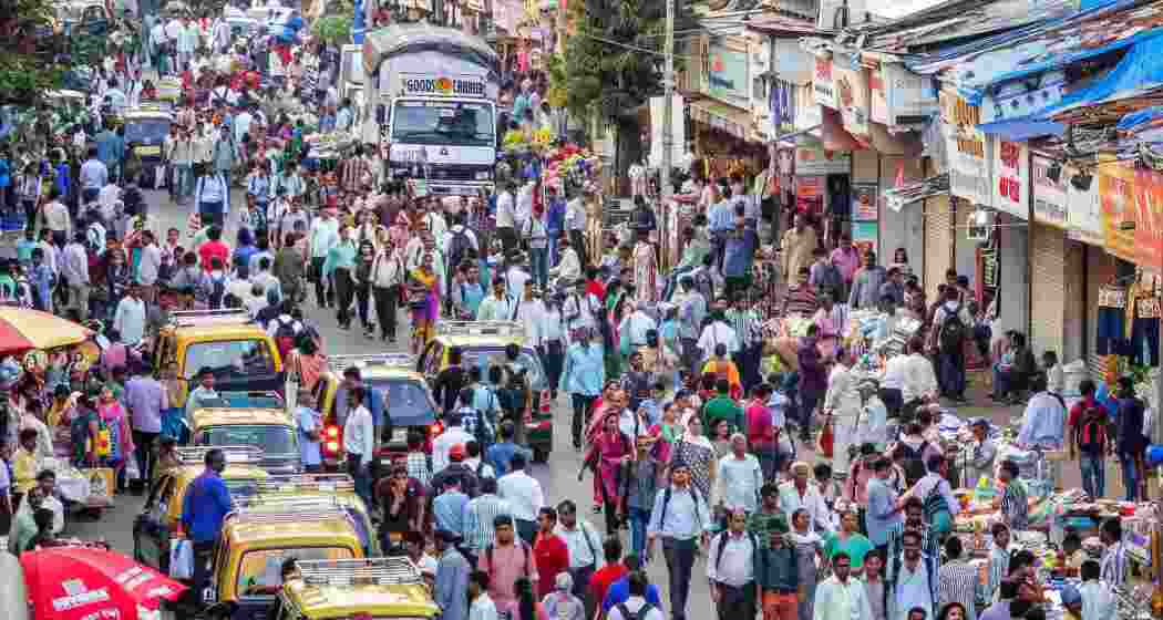 A crowded Dadar market in Mumbai. A crowded Dadar market in Mumbai.
