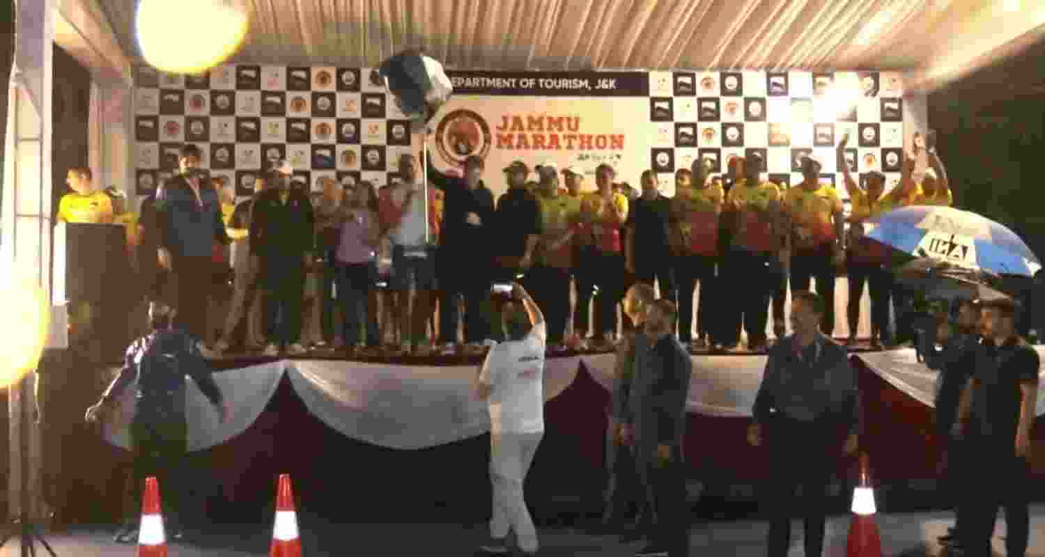 Thousands join Jammu’s first international marathon despite rain, with Omar Abdullah and Milind Soman participating, boosting fitness culture and tourism. Thousands join Jammu’s first international marathon despite rain, with Omar Abdullah and Milind Soman participating, boosting fitness culture and tourism.