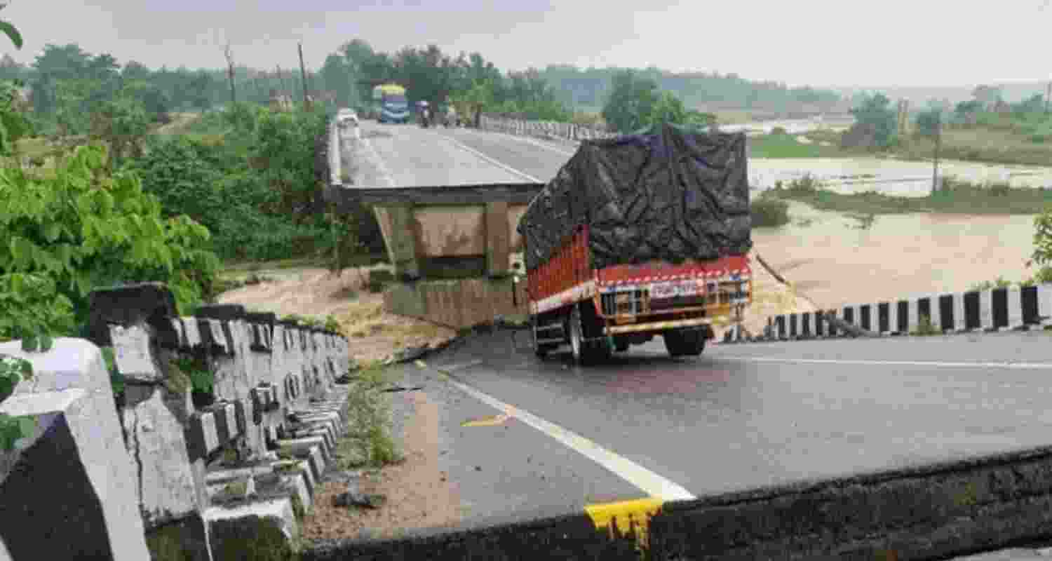 After govt apathy, villagers build road diversion in Jharkhand After govt apathy, villagers build road diversion in Jharkhand