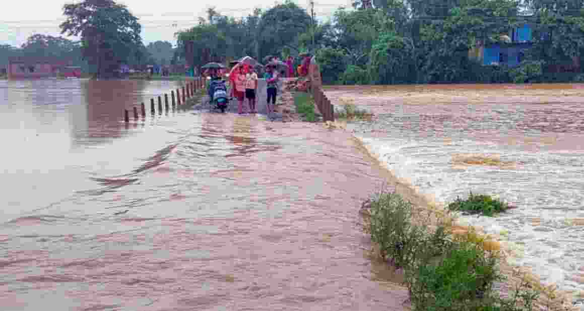 100 Odisha villages remain flooded for fifth day 100 Odisha villages remain flooded for fifth day