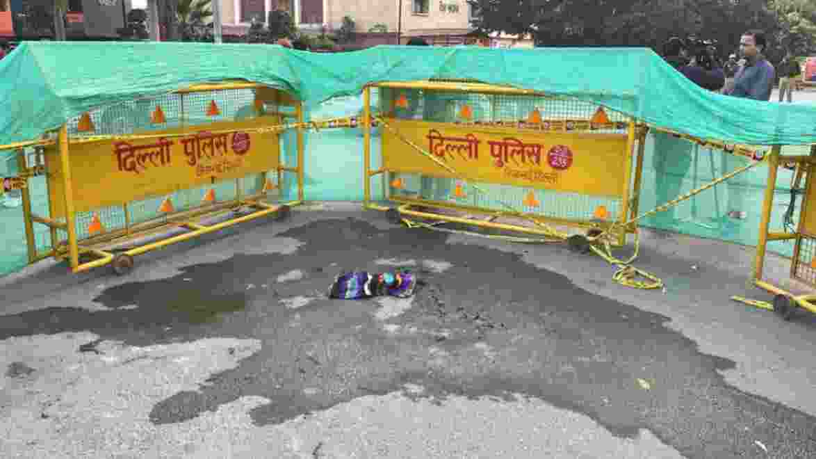 UP man who set himself on fire near Parliament passes away UP man who set himself on fire near Parliament passes away