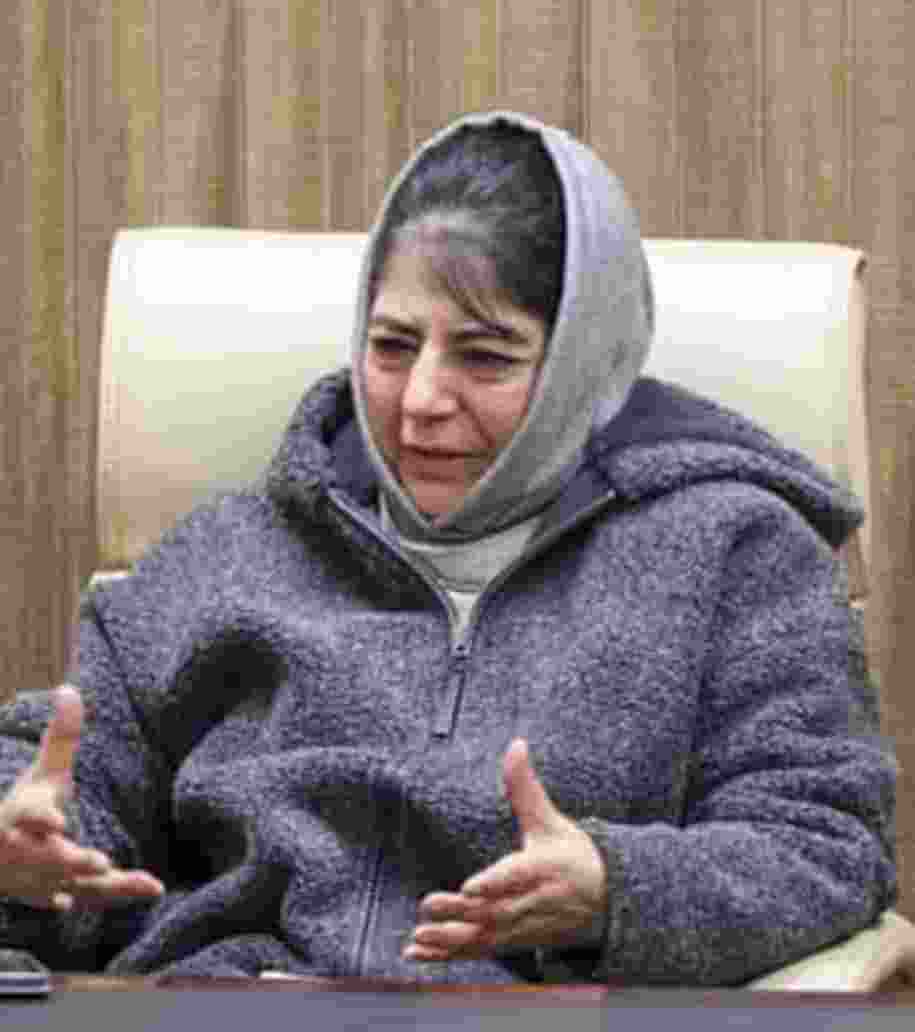 Mehbooba 'backs' AR Rahman's 'communal' remarks for Bollywood Mehbooba 'backs' AR Rahman's 'communal' remarks for Bollywood