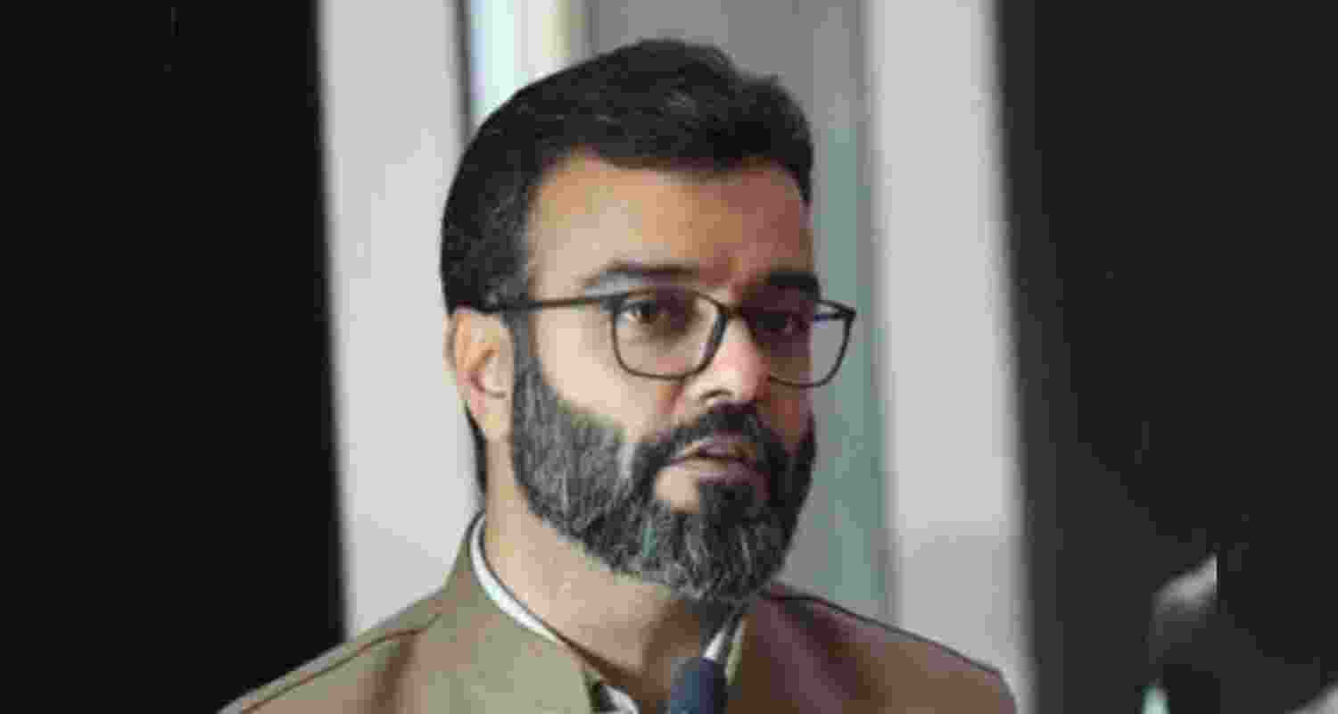 MP Aga Ruhullah Mehdi. MP Aga Ruhullah Mehdi.