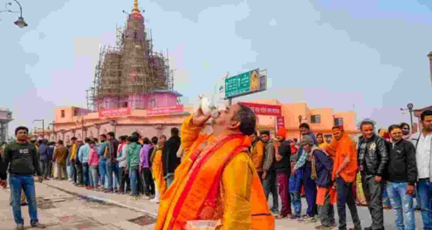 Ram Mandir, Mukesh Ambani, Amitabh Bacchan Ram Mandir, Mukesh Ambani, Amitabh Bacchan