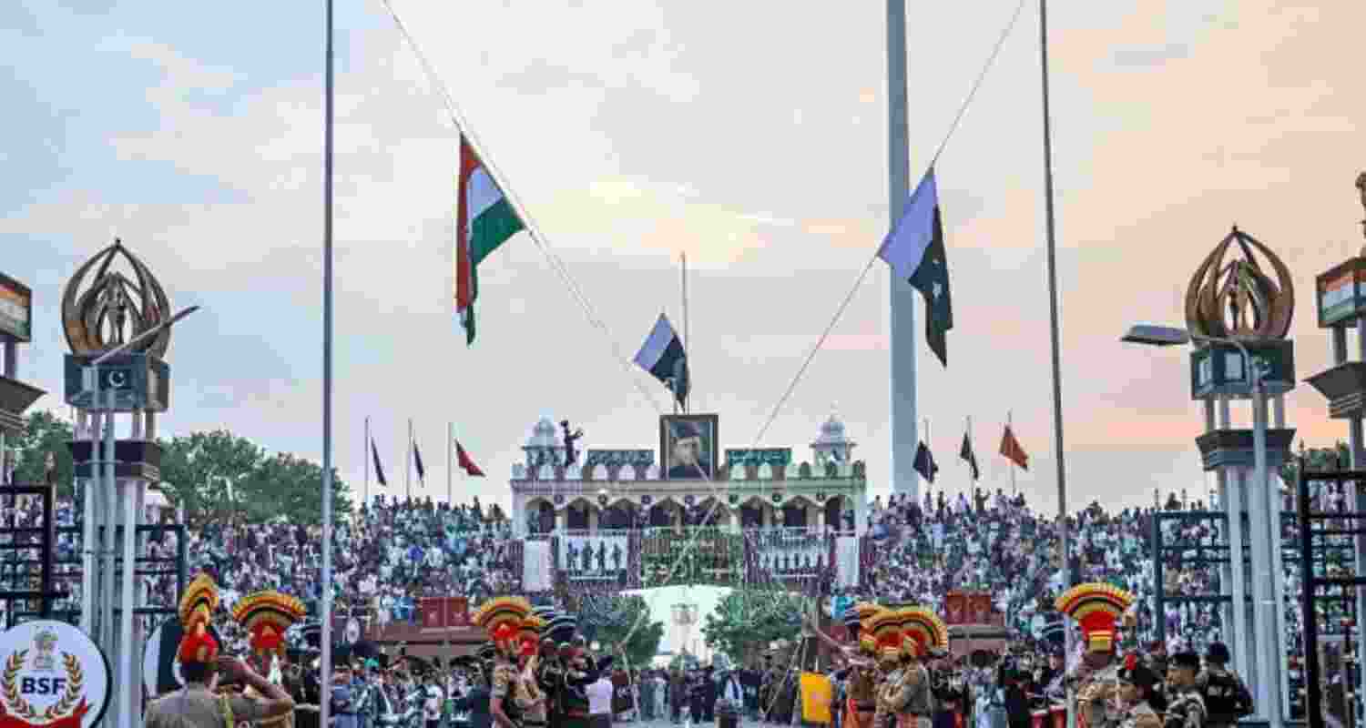 Amid Indo-Pak tensions, border closure disrupts travel plans Amid Indo-Pak tensions, border closure disrupts travel plans