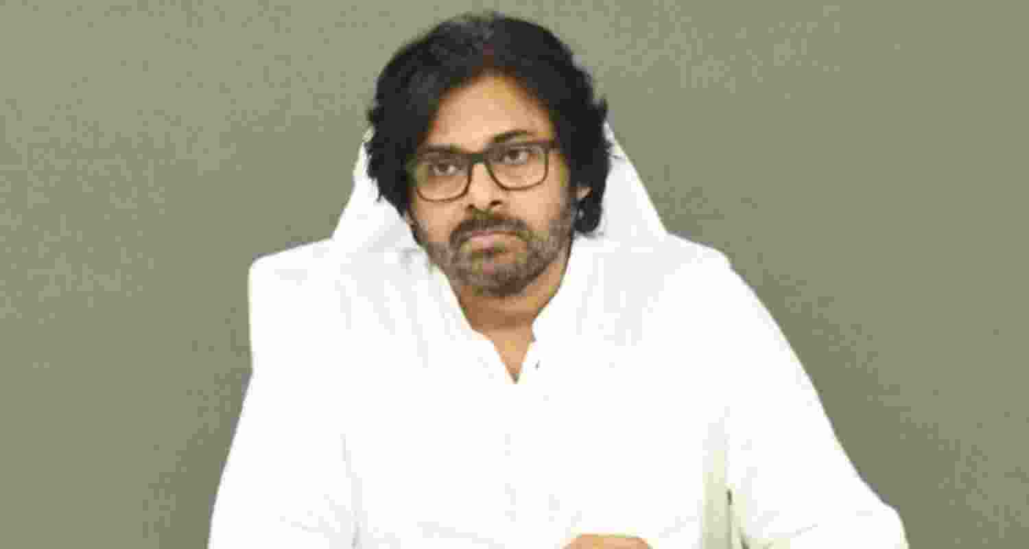 Pawan Kalyan bats for Hindi as national language Pawan Kalyan bats for Hindi as national language
