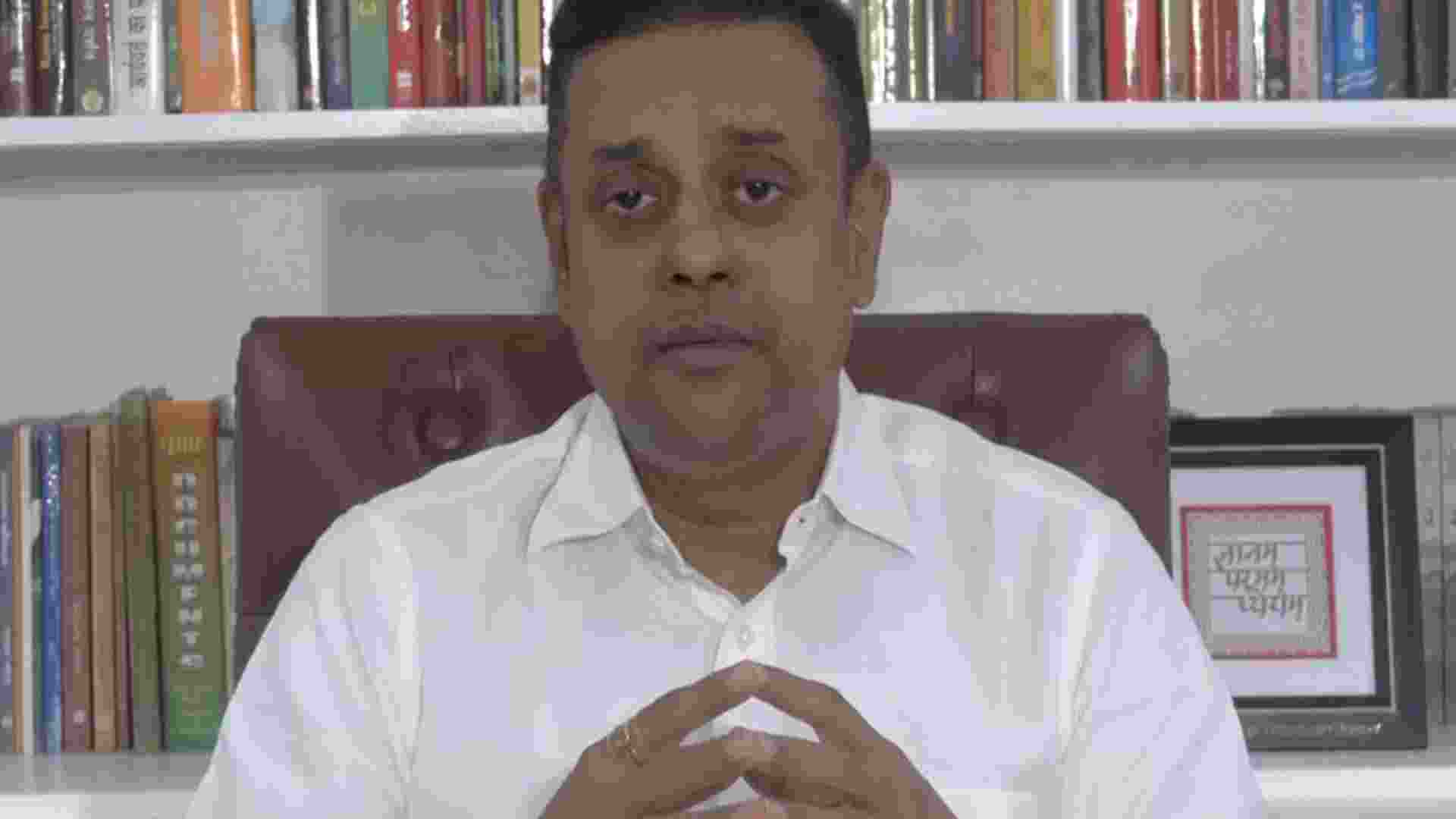 Cong gives oxygen to Pakistan in 'information war' : BJP Cong gives oxygen to Pakistan in 'information war' : BJP