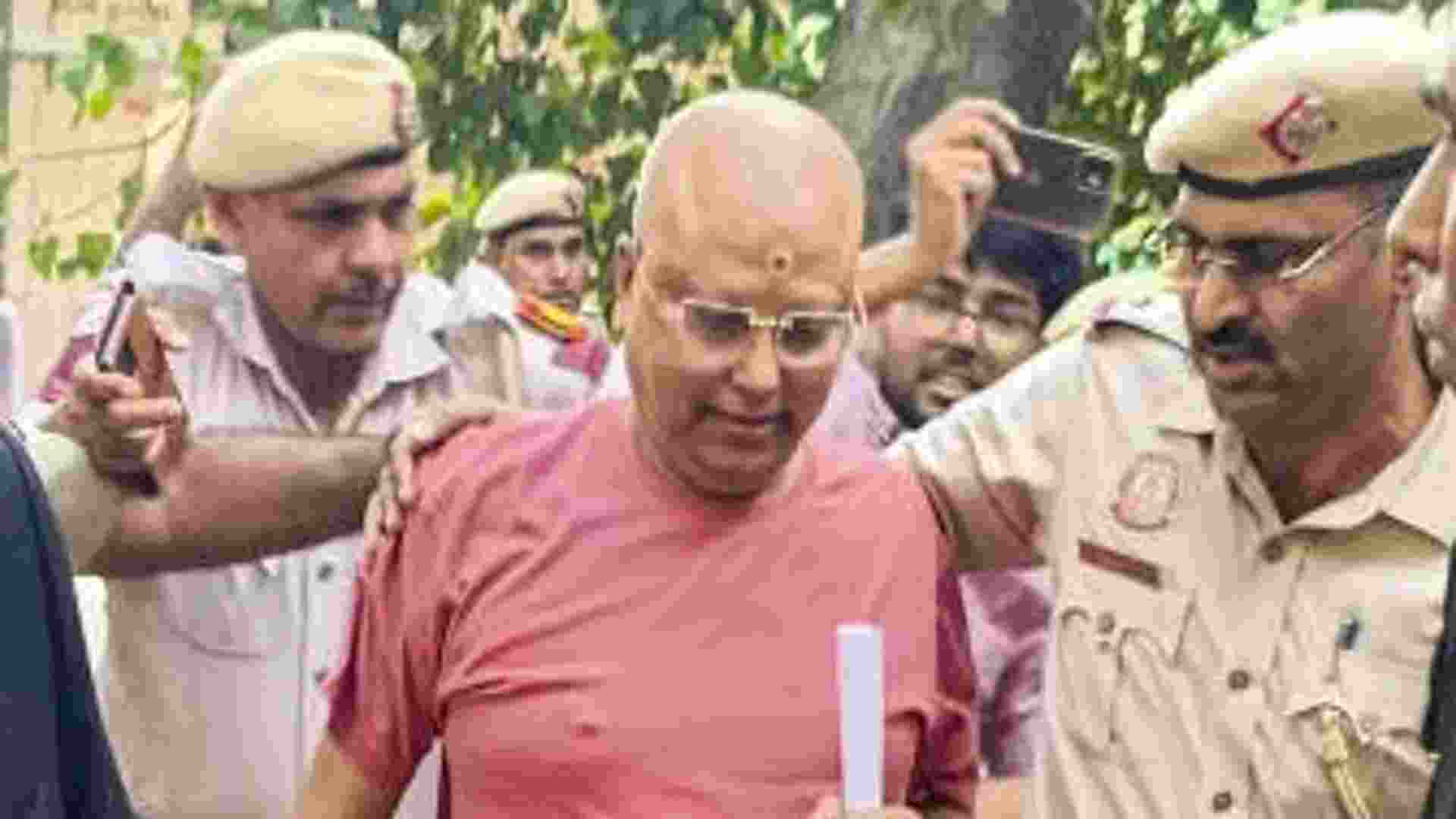 'Godman' taken to Delhi campus to identify locations of crime 'Godman' taken to Delhi campus to identify locations of crime