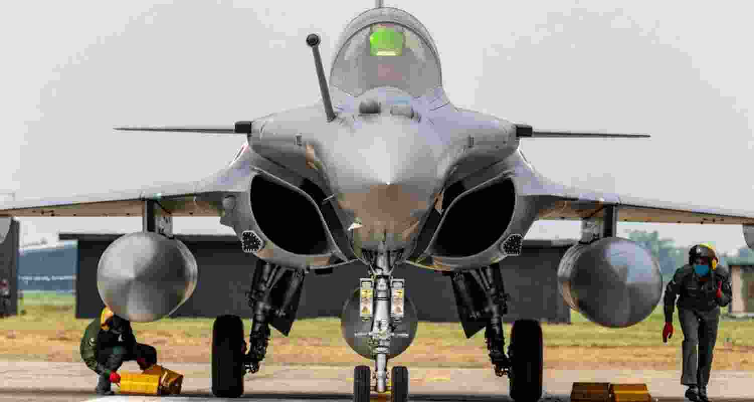 DAC clears 114 Rafale jets for IAF in India’s biggest defence deal; nod also given for P-8I aircraft and SCALP missiles. DAC clears 114 Rafale jets for IAF in India’s biggest defence deal; nod also given for P-8I aircraft and SCALP missiles.