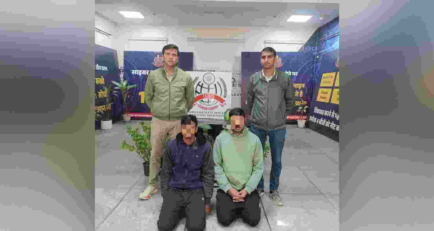 Delhi Police foils major fake recruitment racket, accused held Delhi Police foils major fake recruitment racket, accused held