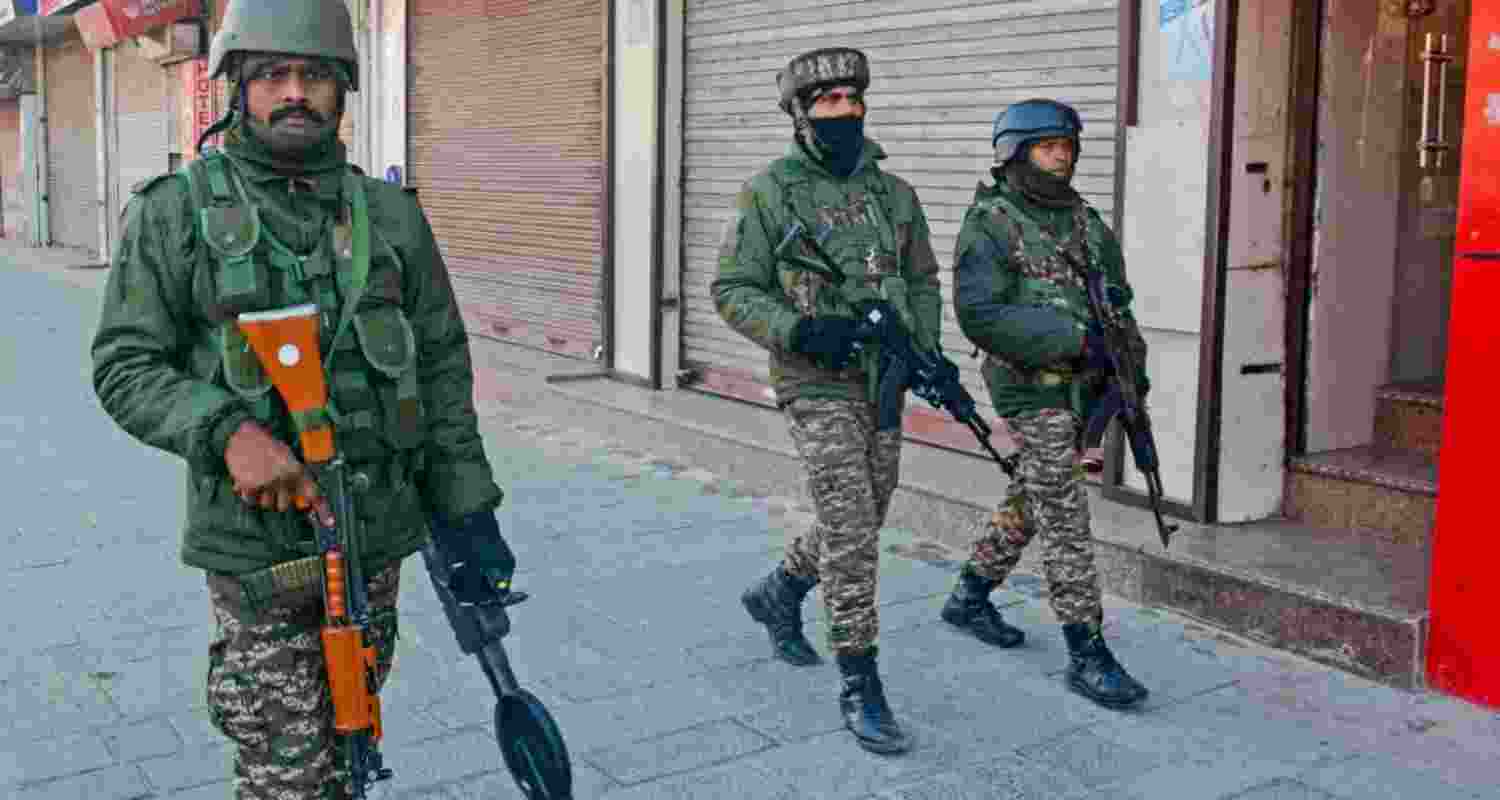 Terrorists flee after taking food from house in Udhampur Terrorists flee after taking food from house in Udhampur