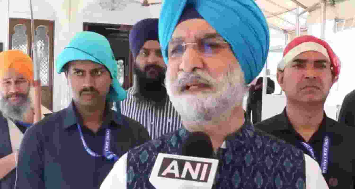 Delhi has to compete with other capitals across world: Sandhu Delhi has to compete with other capitals across world: Sandhu