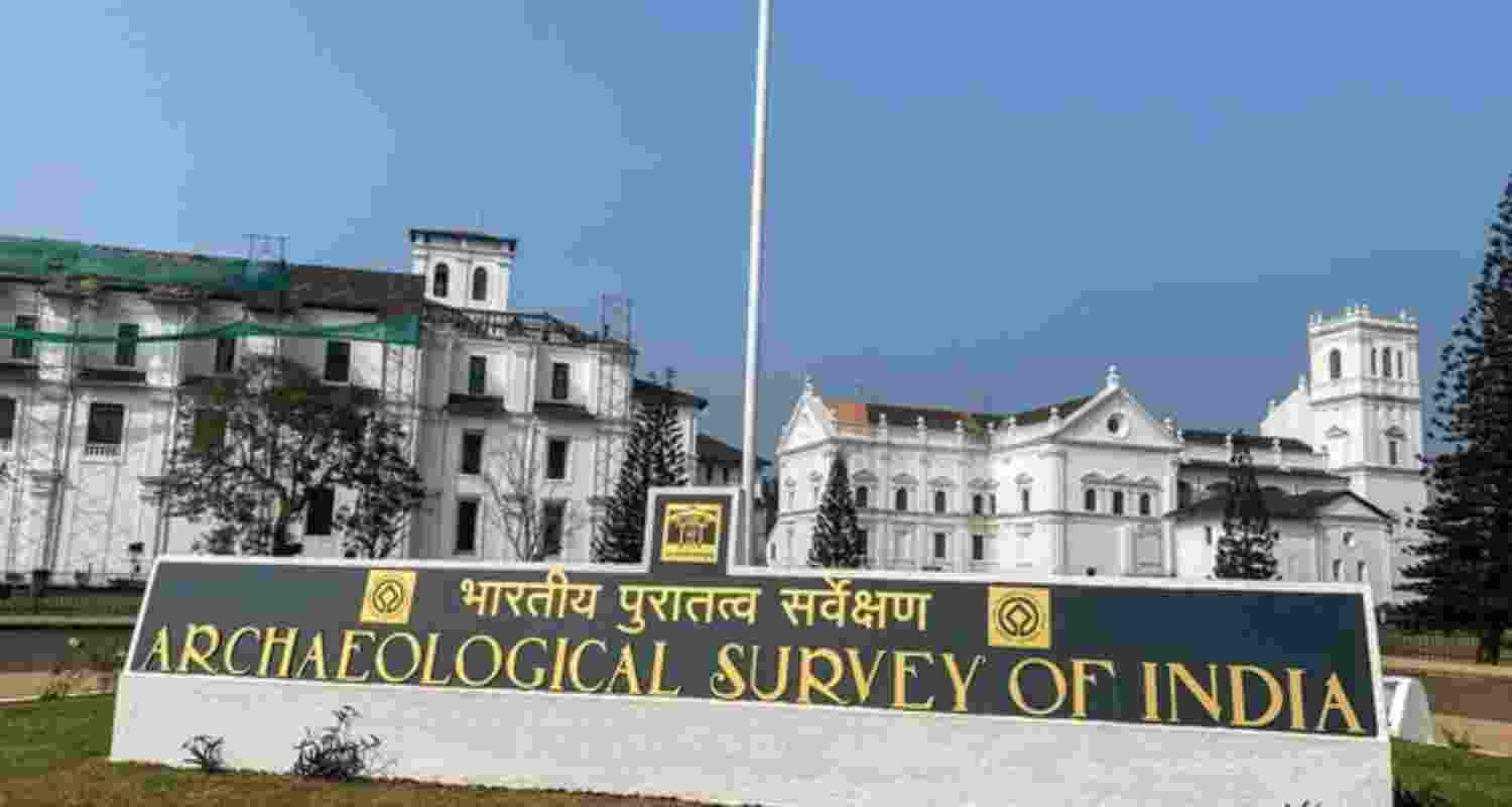 SC issues contempt notice to ASI on Delhi's heritage sites SC issues contempt notice to ASI on Delhi's heritage sites