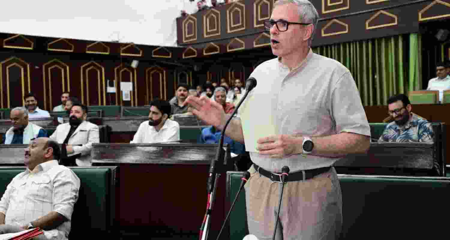 Daily wagers to be regularised in phases: Omar Daily wagers to be regularised in phases: Omar