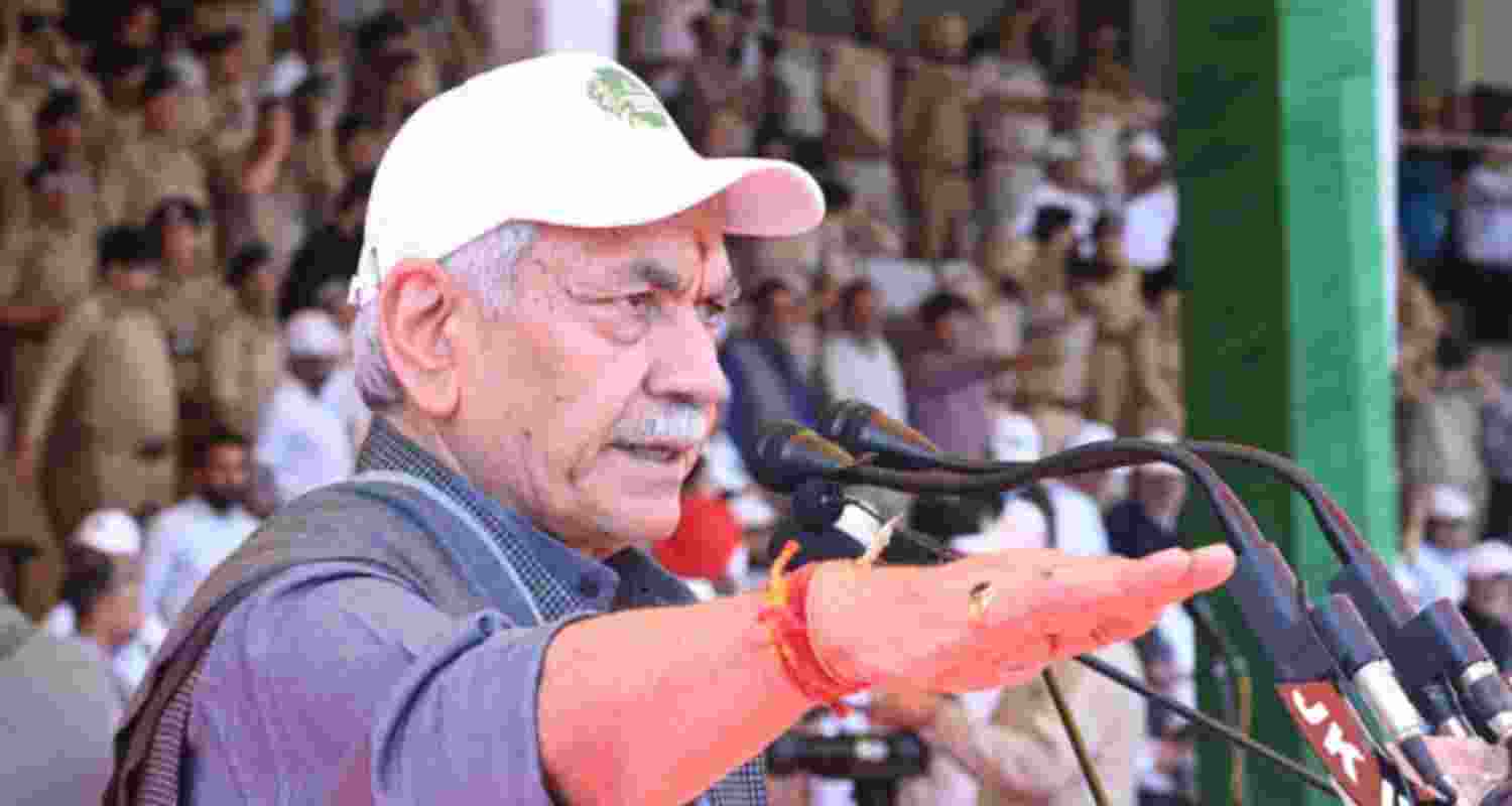 LG Sinha launches anti drug campaign, vows 'not to spare guilty' LG Sinha launches anti drug campaign, vows 'not to spare guilty'