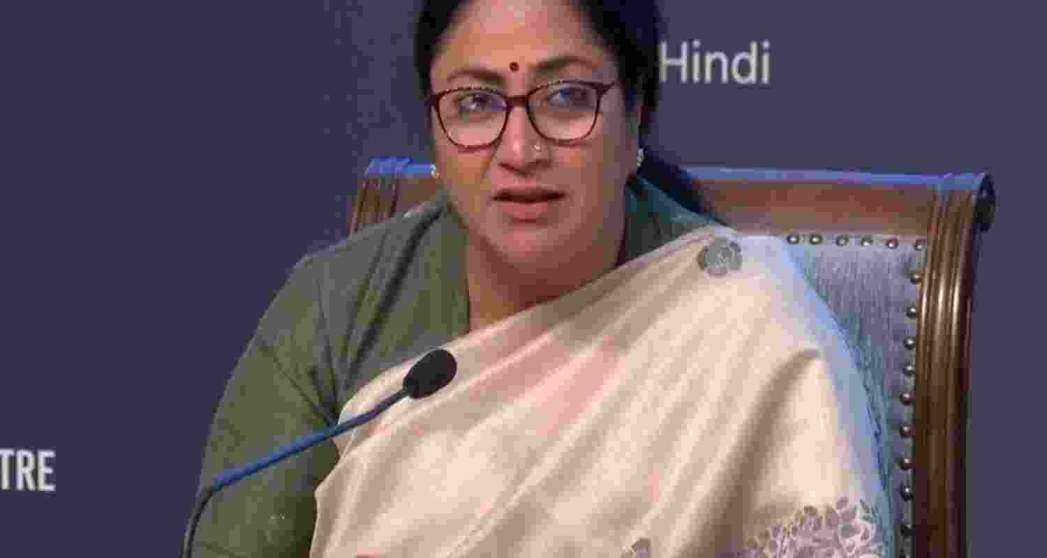 Delhi CM orders audit of corporations running liquor stores Delhi CM orders audit of corporations running liquor stores