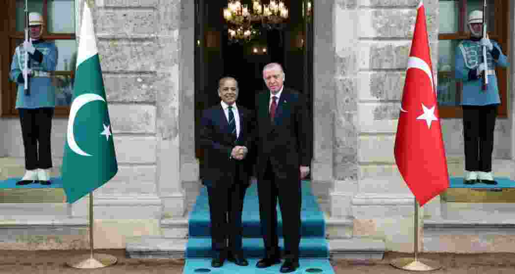 Pakistani Prime Minister Shehbaz Sharif with Turkish President Recep Tayyip Erdogan in Istanbul on Sunday. Pakistani Prime Minister Shehbaz Sharif with Turkish President Recep Tayyip Erdogan in Istanbul on Sunday.