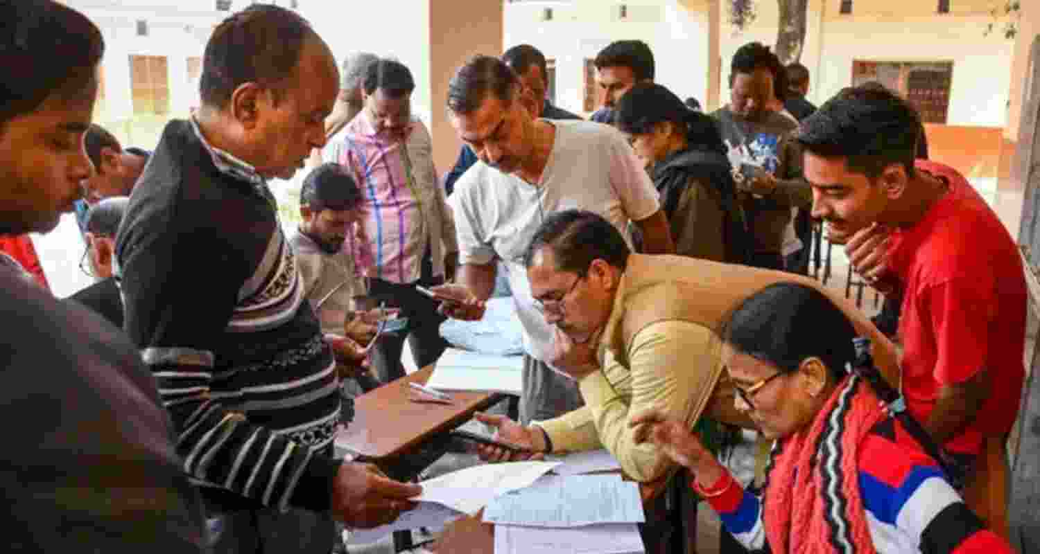 WB SIR exposes birth certificate anomaly WB SIR exposes birth certificate anomaly