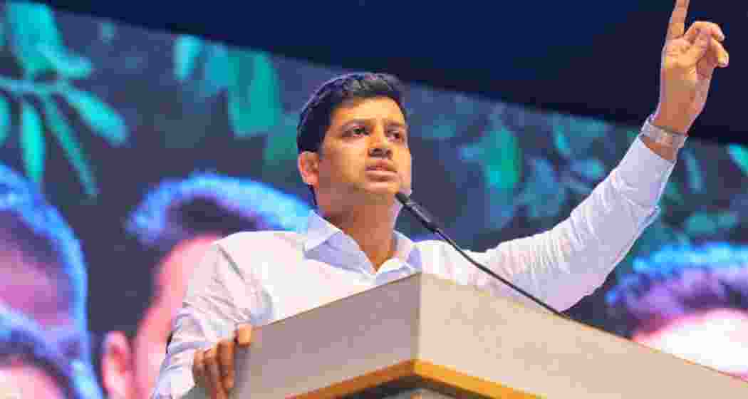 Shiv Sena MP Shrikant Shinde led a multi-party delegation in Abu Dhabi, United Arab Emirates. Shiv Sena MP Shrikant Shinde led a multi-party delegation in Abu Dhabi, United Arab Emirates.