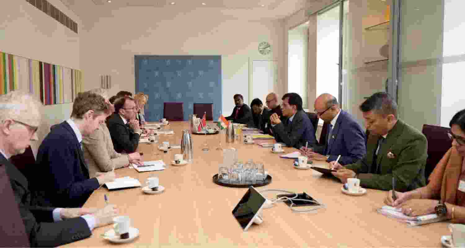 Piyush Goyal and Espen Berth Eide talk India-EFTA pact implementation. Piyush Goyal and Espen Berth Eide talk India-EFTA pact implementation.
