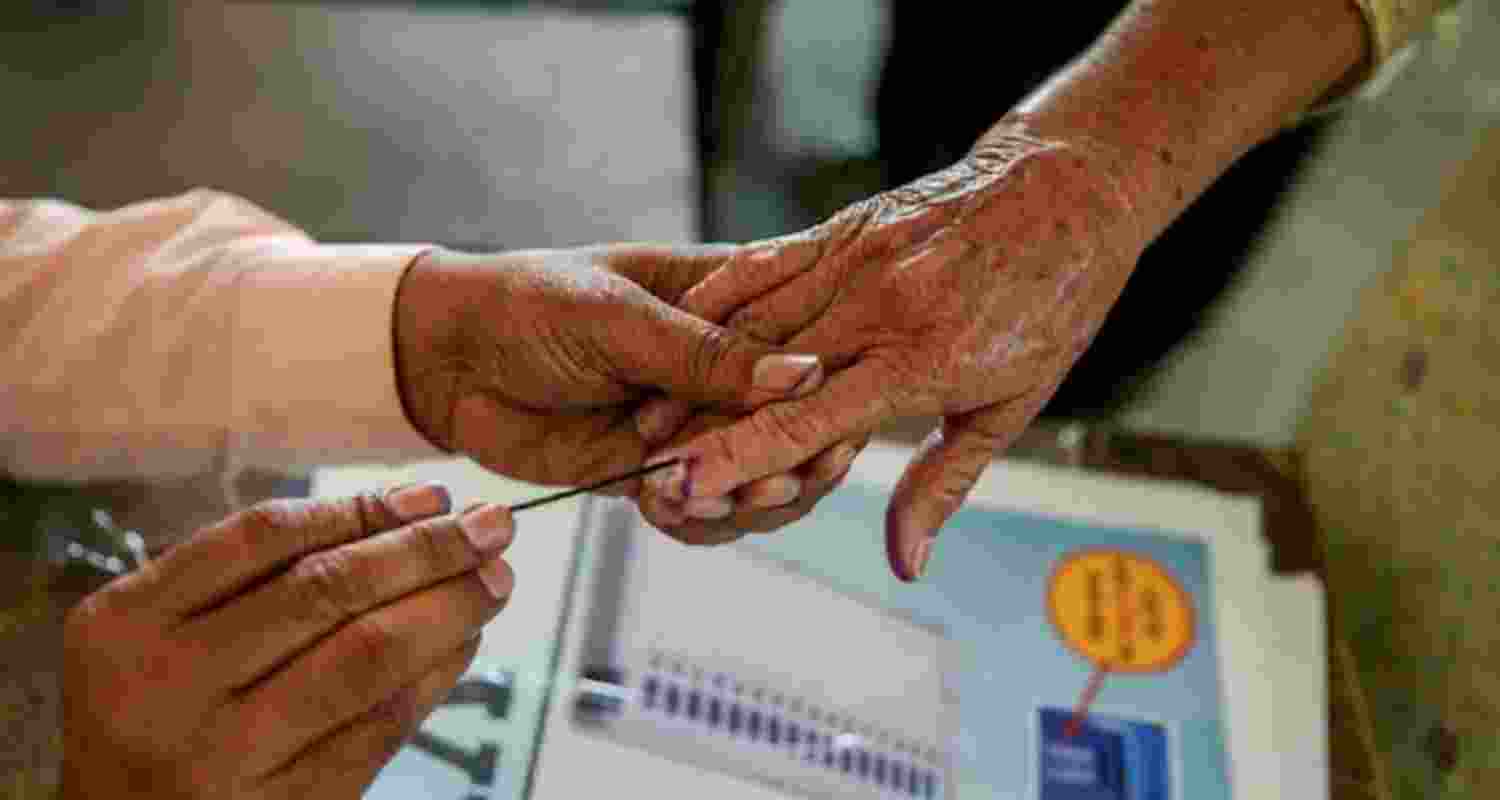 BJP-Congress-AAP in fray for Visavadar bypoll. BJP-Congress-AAP in fray for Visavadar bypoll.