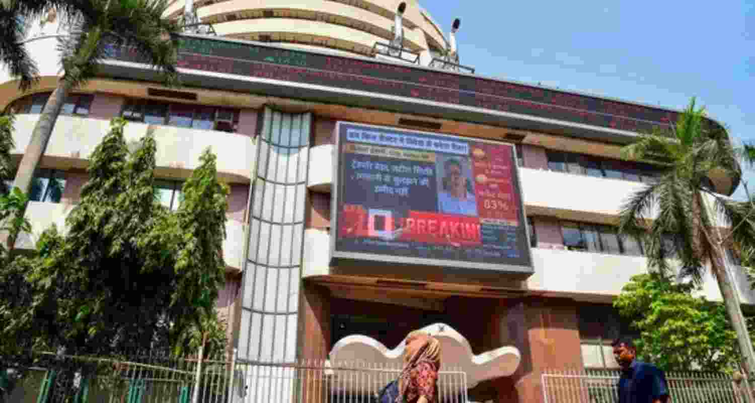Stock Market Crash Wipes Out ₹5 Lakh Crore in Minutes. Stock Market Crash Wipes Out ₹5 Lakh Crore in Minutes.