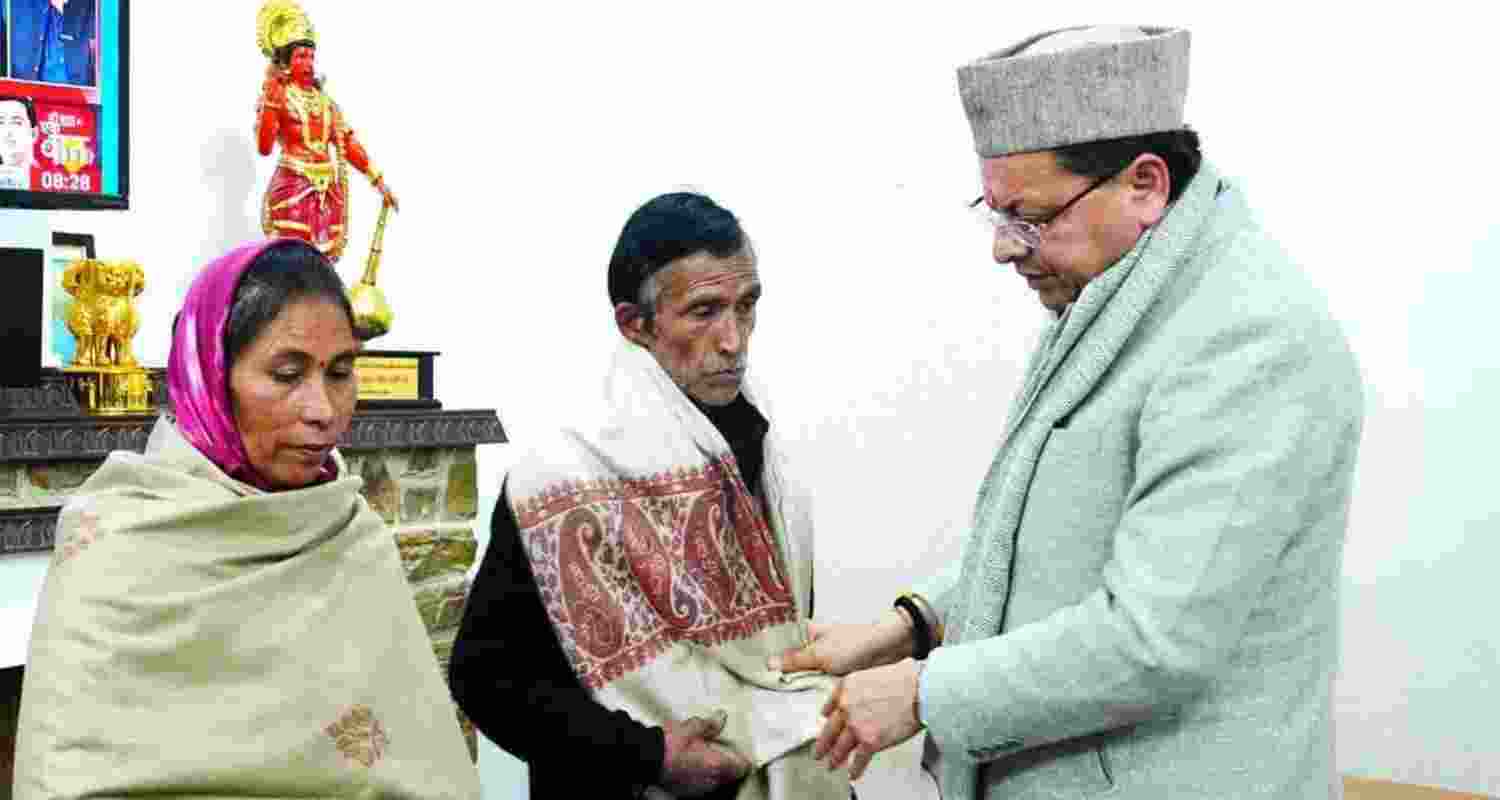 Uttarakhand Chief Minister Pushkar Singh Dhami meets Ankita Bhandari’s parents in Dehradun on Thursday. Uttarakhand Chief Minister Pushkar Singh Dhami meets Ankita Bhandari’s parents in Dehradun on Thursday.