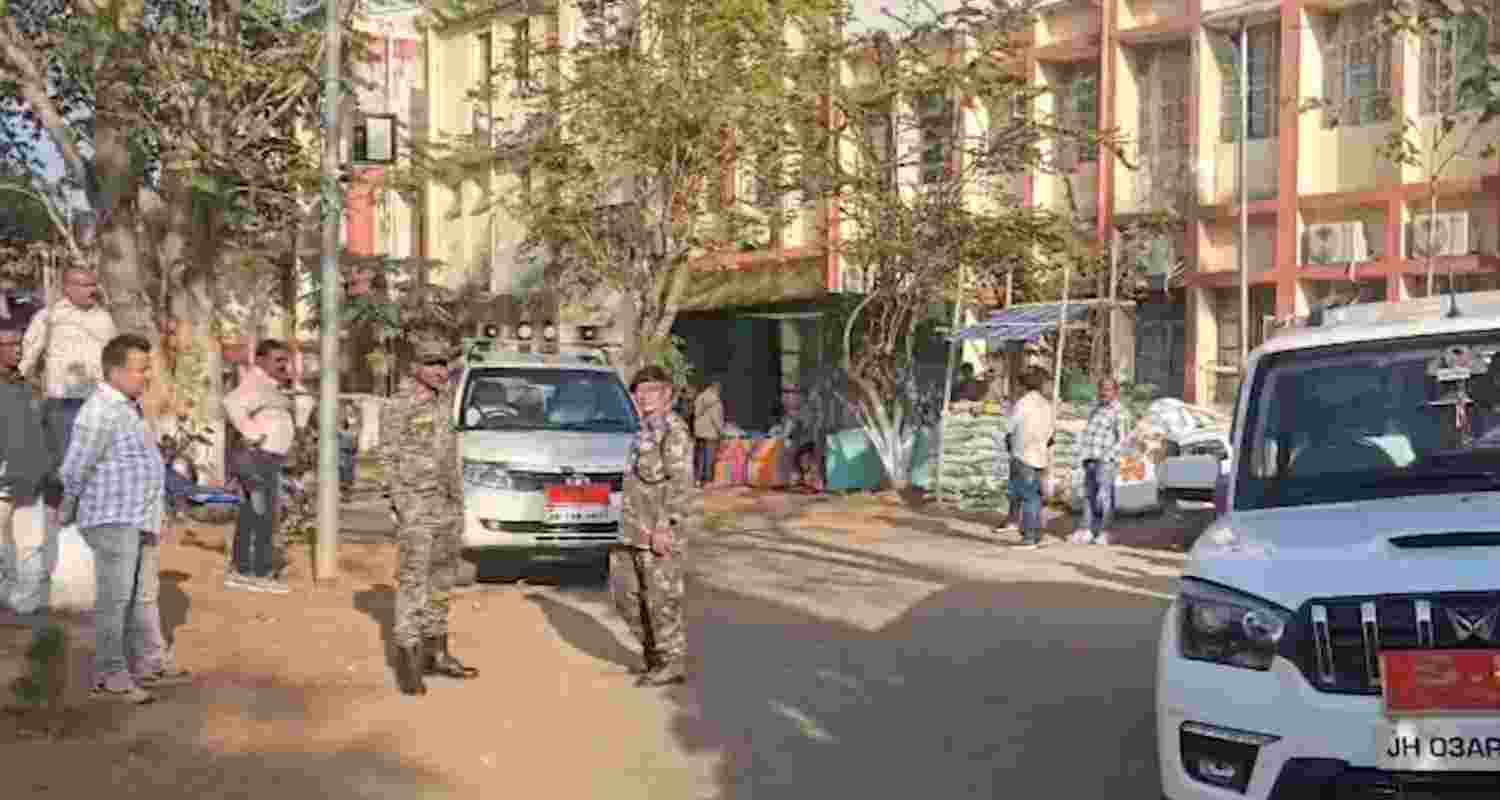 Vote counting for the Latehar Nagar Panchayat election going on at Polytechnic College, Latehar. Vote counting for the Latehar Nagar Panchayat election going on at Polytechnic College, Latehar.