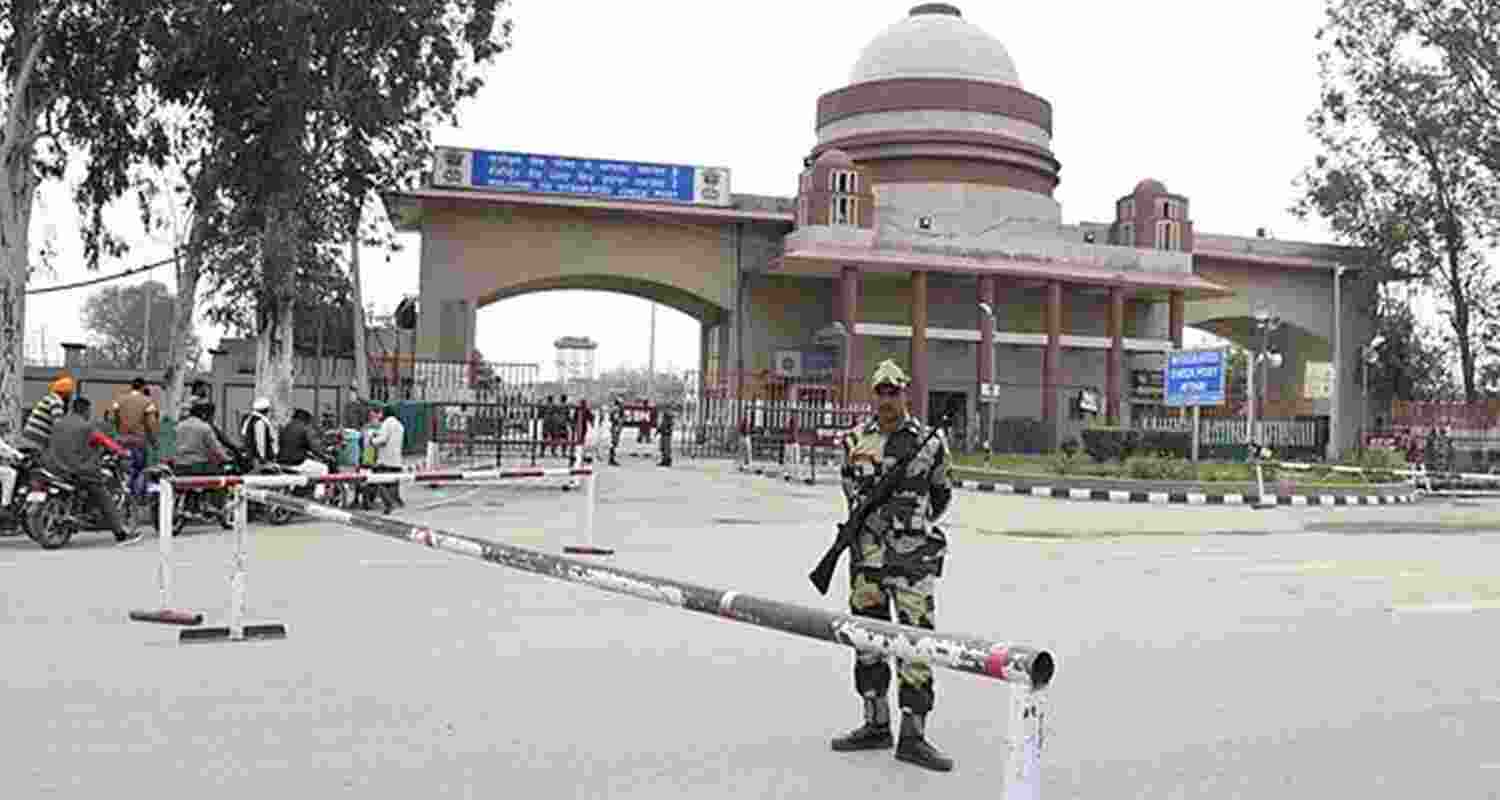 India suspends visas for Pak nationals India suspends visas for Pak nationals